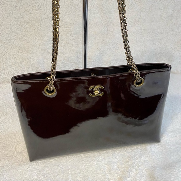 CHANEL BURGUNDY RED PATENT CLASSIC SHOPPER TOTE WITH BIJOUX CHAIN BAG - Picture 4 of 14